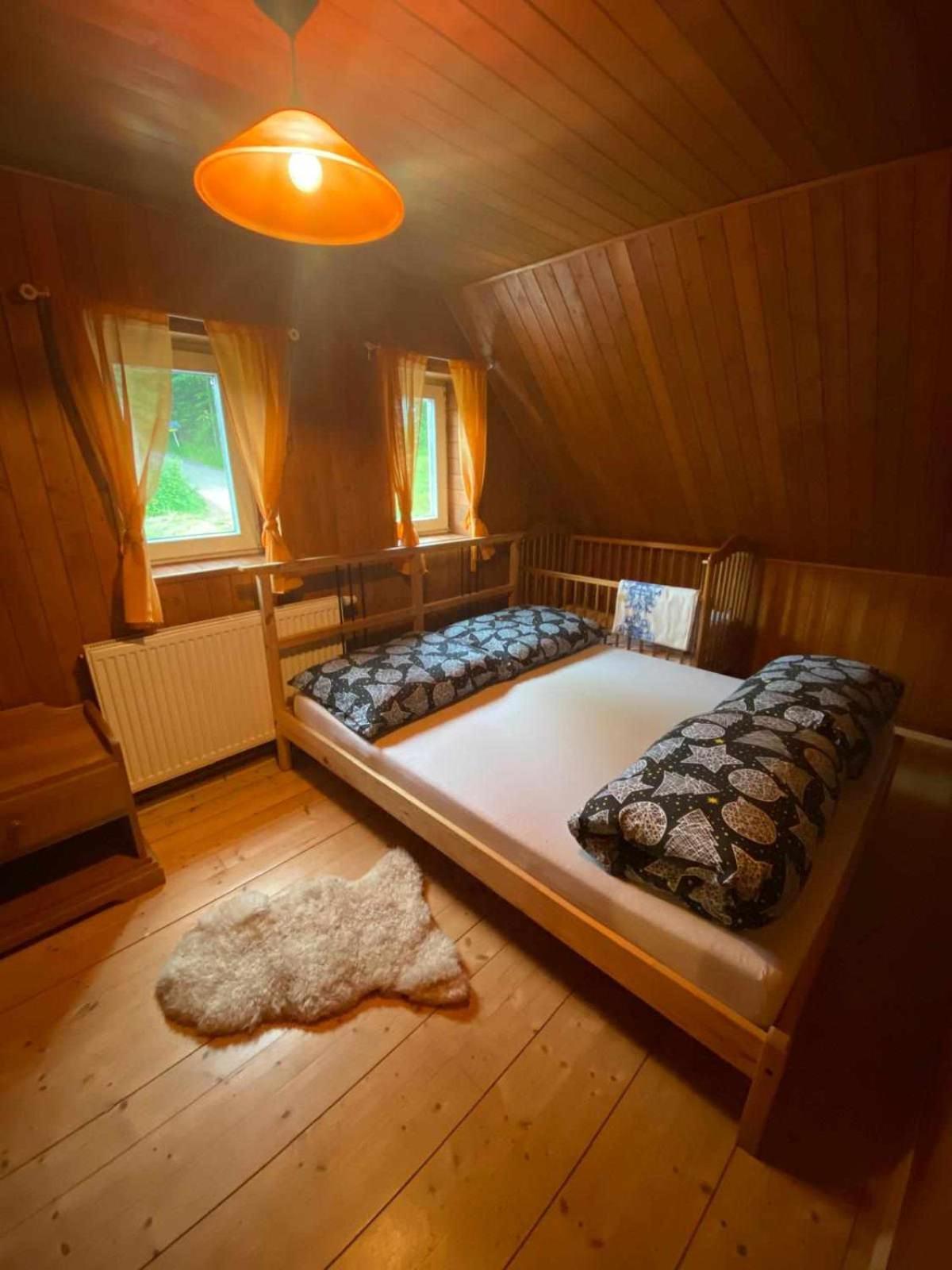 Chaloupka U Lisaka Villa Snezne  Buitenkant foto