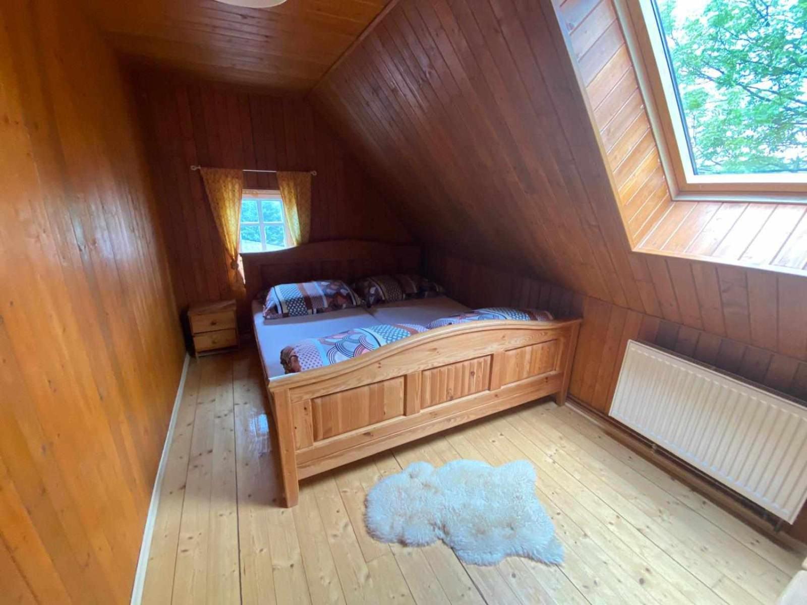 Chaloupka U Lisaka Villa Snezne  Buitenkant foto