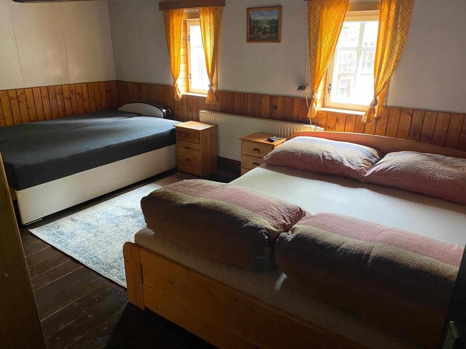 Chaloupka U Lisaka Villa Snezne  Buitenkant foto